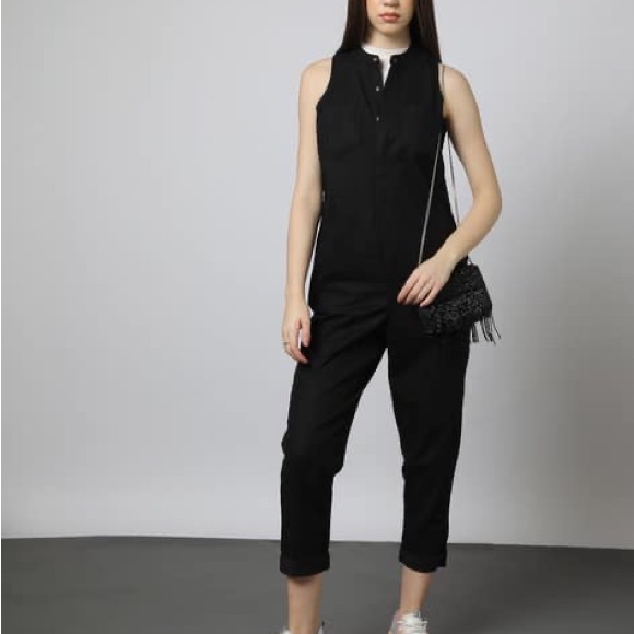 Outryt by Azorte Pants - Elegant Black Sleeveless Jumpsuit